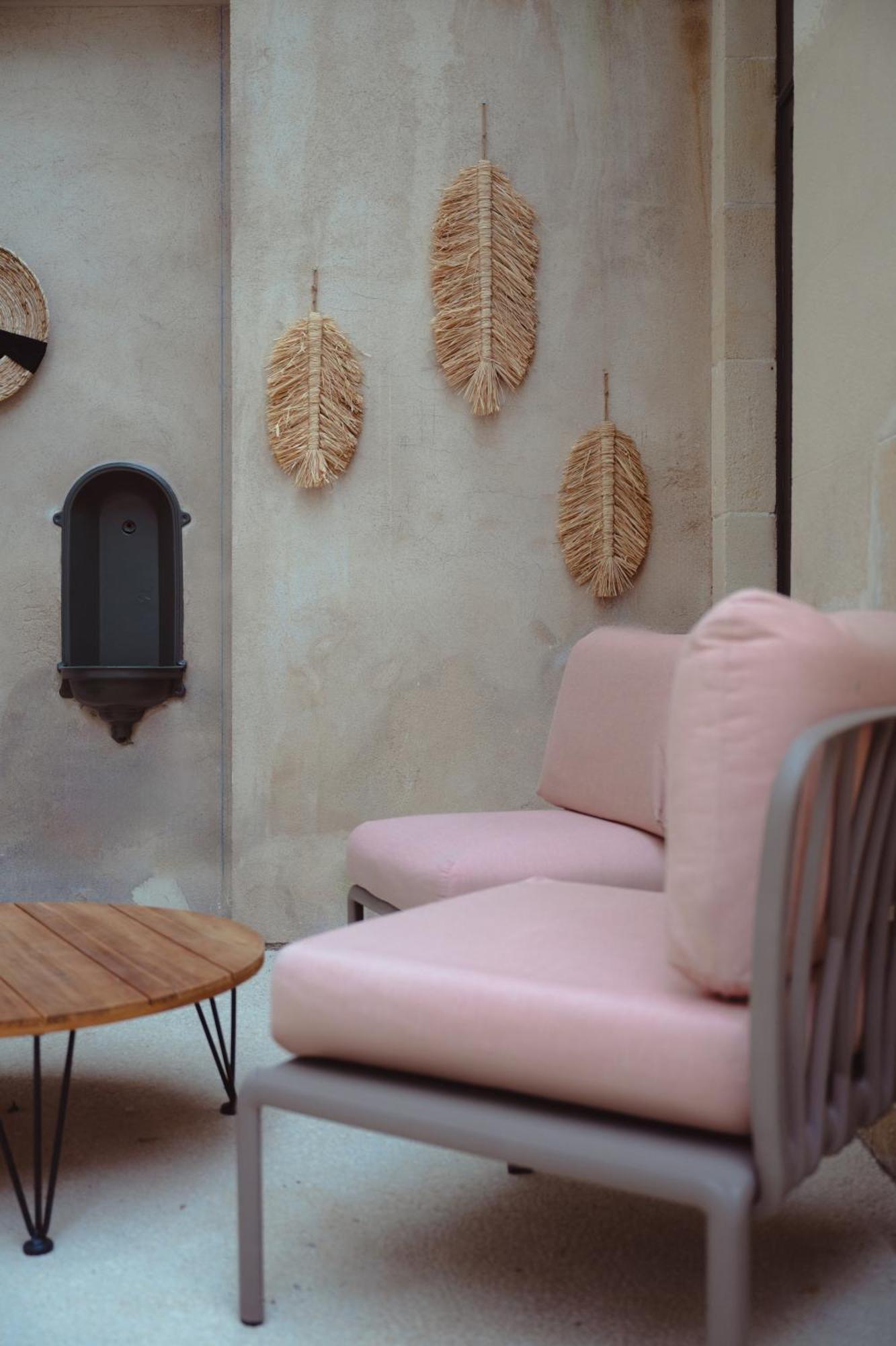 67 Victor Hugo Apartment Коняк Екстериор снимка